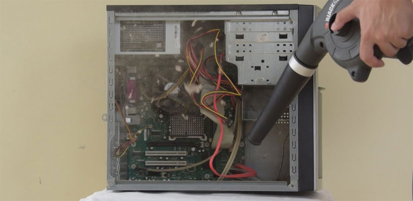How to clean a PC case